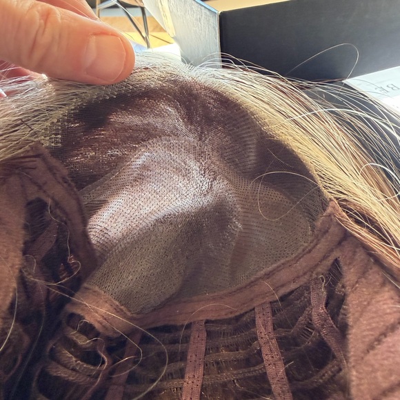 Belle Tress Dolce & Dolce Wig in Butterbeer Blonde 23 inches - Picture 8 of 9